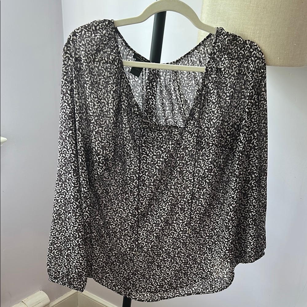 Ann Taylor Black and White Wrap Blouse 3/4 Sleeve